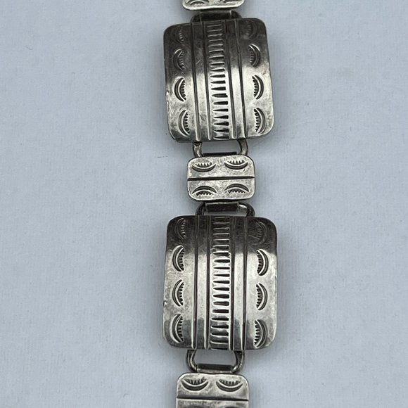 Vintage JP Sterling Silver Marquise Repousse Panel Link Bracelet 7" L, 30 Grams - Picture 9 of 15